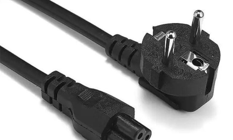 چرا کابل‌های تخصصی لپ‌تاپی، شارژر و AWG برای کاربران حرفه‌ای حیاتی هستند؟